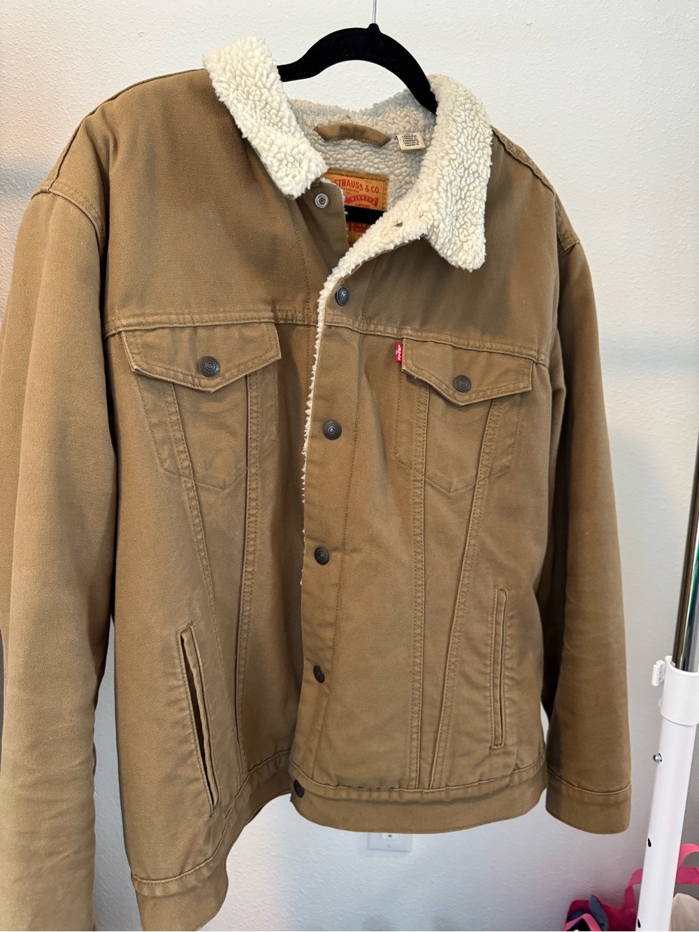 Levi's tan sherpa-collar trucker jacket